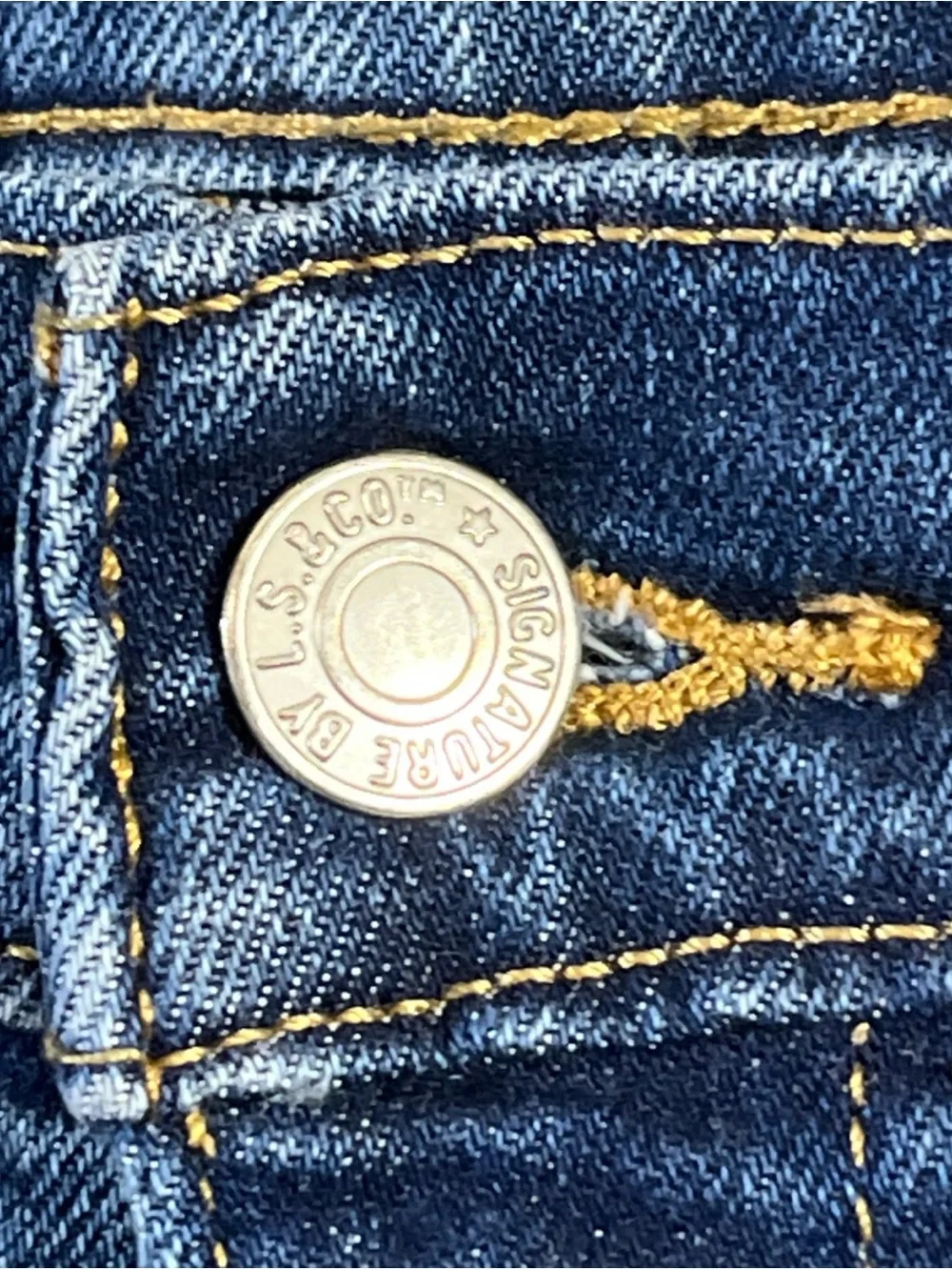 Signature by Levi Strauss cropped straight